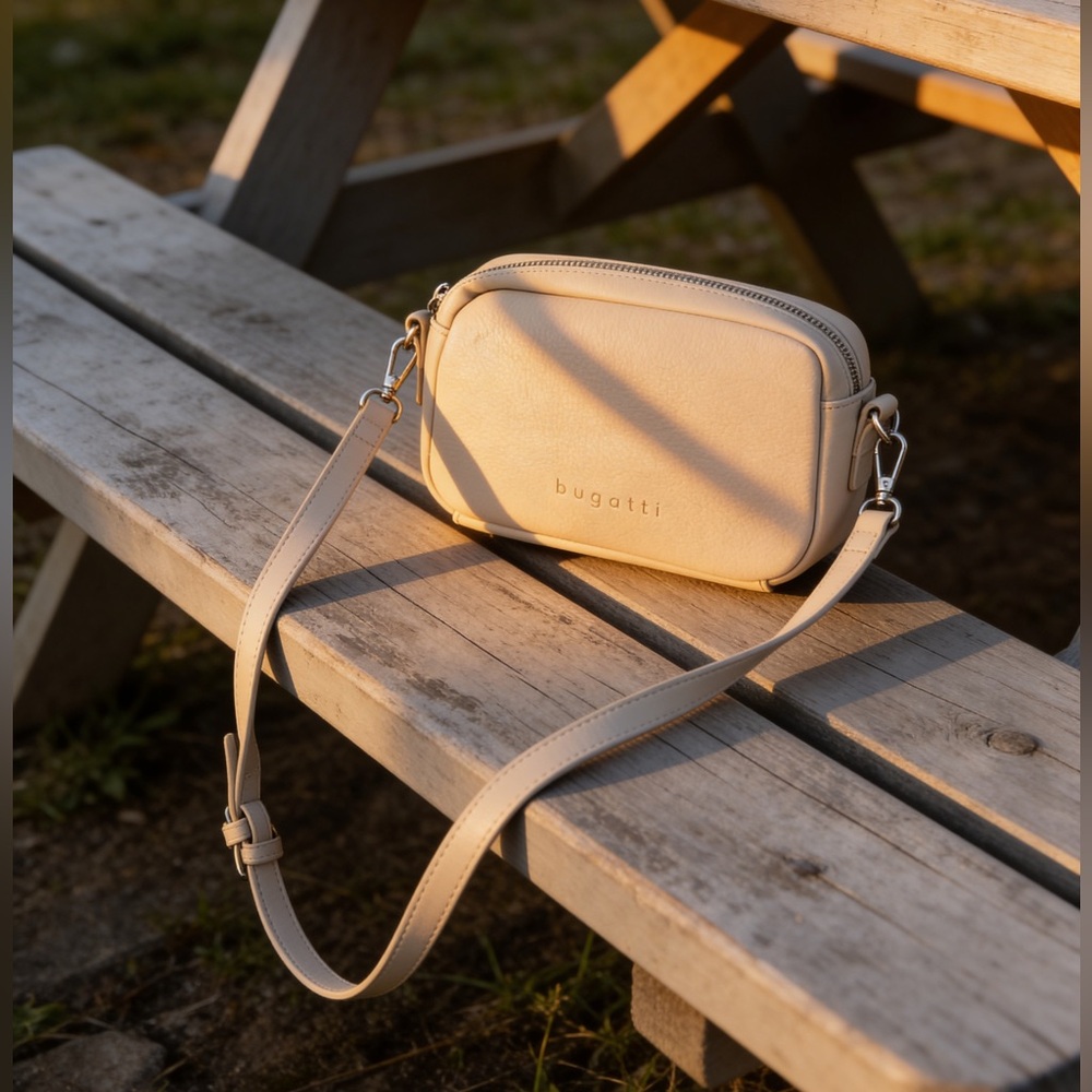 Bugatti Opera Camera crossbody bag